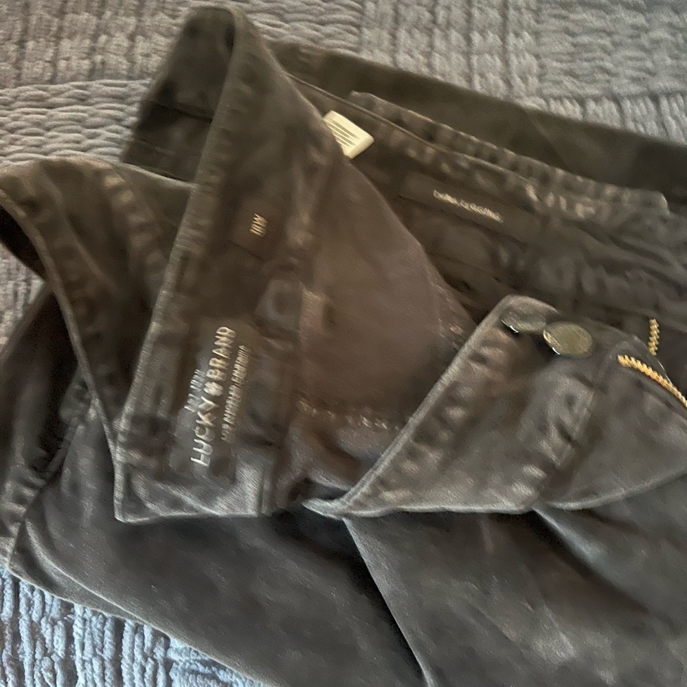 New never worn soft velvet light grey Lucky 🍀 straight legs pants SO Cute